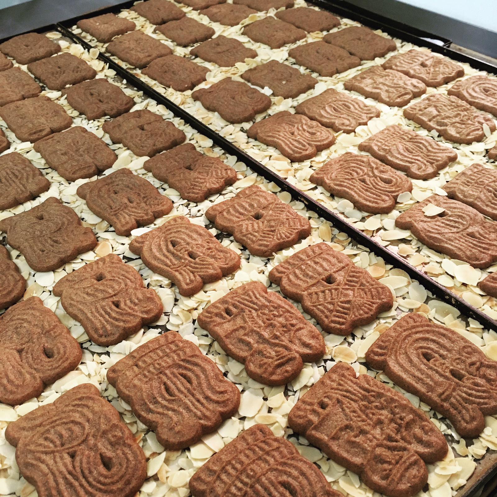 Ambachtelijke speculaasjes met amandelschaafsel (250 gram)